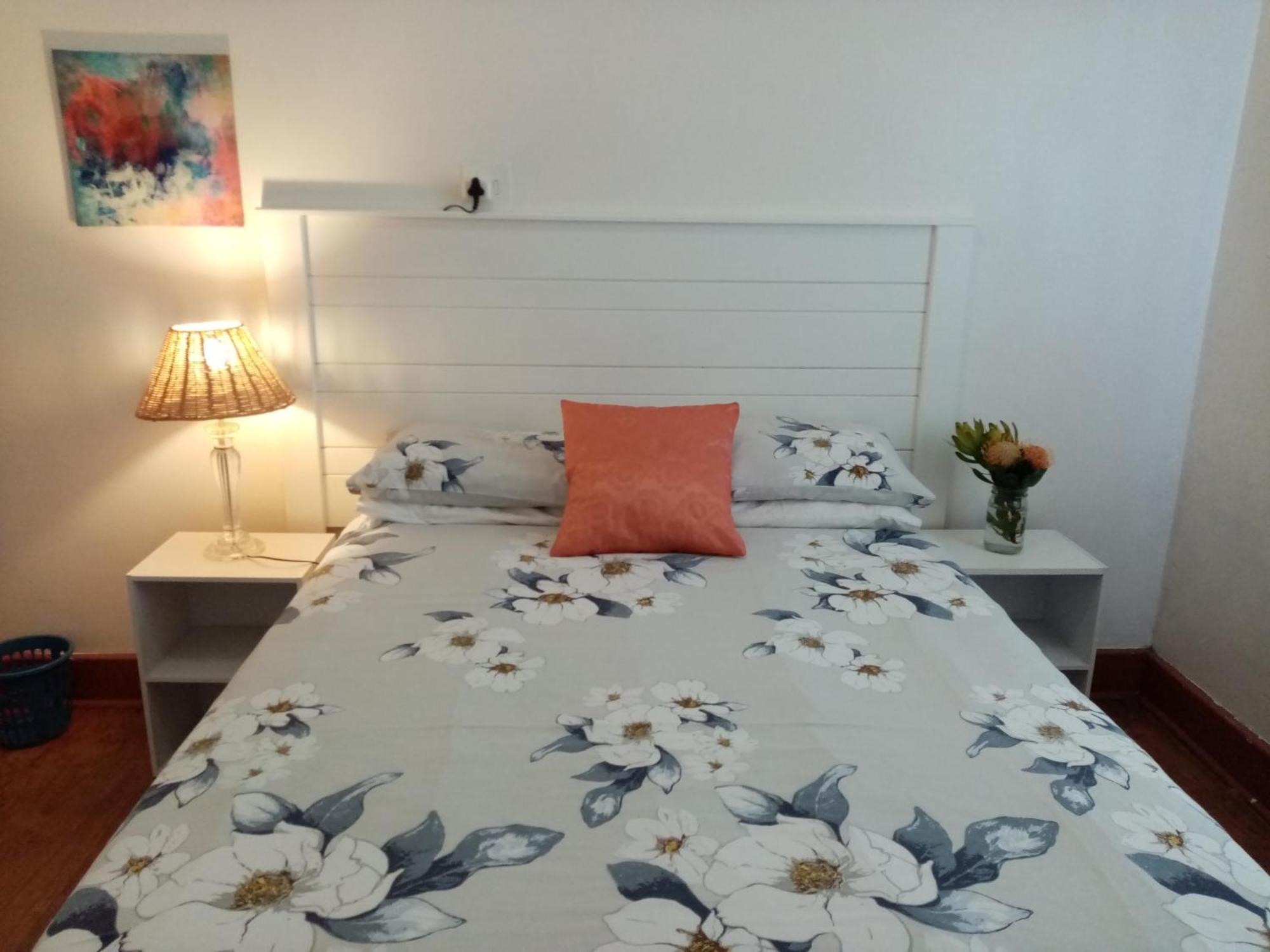 Lighthouse Farm Backpackers Lodge Cape Town Room photo